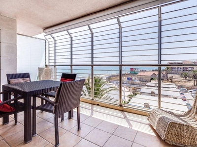 Venta Piso Torrevieja. Piso de tres habitaciones en Palangre 6. Cuarta planta con terraza