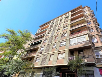 Alquiler de piso en calle De la Mosquetera de 3 habitaciones con muebles y aire acondicionado