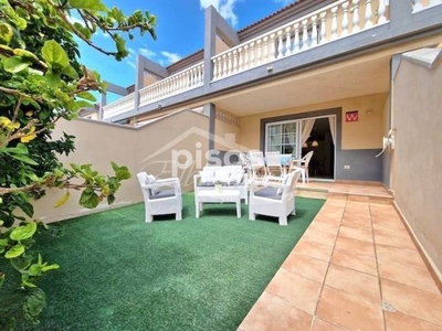 Casa adosada en venta en La Pelada