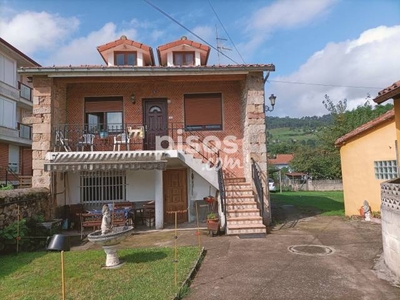 Casa unifamiliar en venta en Los Corrales de Buelna