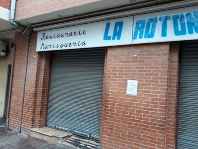 Local en venta en Esplugues de Llobregat