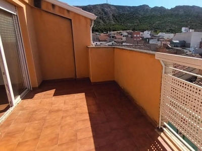 Piso ático en venta en Villena