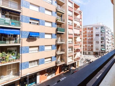 Piso con 3 habitaciones con ascensor, calefacción y aire acondicionado en Tarragona