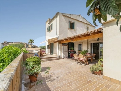 Venta de casa con terraza en Son Rapinya - Los Almendros (Palma de Mallorca)