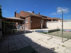 Venta Casa unifamiliar Camarma de Esteruelas. Con terraza 326 m²