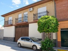 Venta Casa unifamiliar en Rio Genil Santa Fe. Con terraza 240 m²