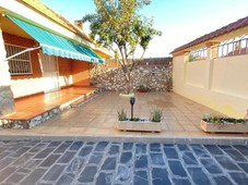 Venta Casa unifamiliar Velilla de San Antonio. Con terraza 260 m²