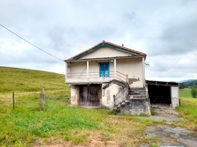 Casa con terreno en Riotuerto