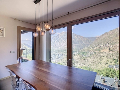 Piso de 146m² con 7m² terraza en venta en Escaldes, Andorra