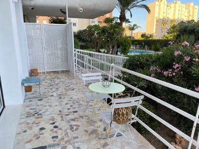 Alquiler de piso con piscina y terraza en Playa San Juan (Alicante)