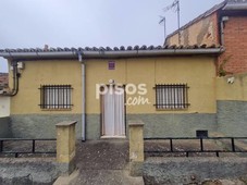 Casa unifamiliar en venta en Cuesta Cavila, nº 12 en Toro por 38.000 €