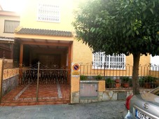 Venta Chalet en Calle Alicante 6 Almoradí. Buen estado calefacción individual 180 m²