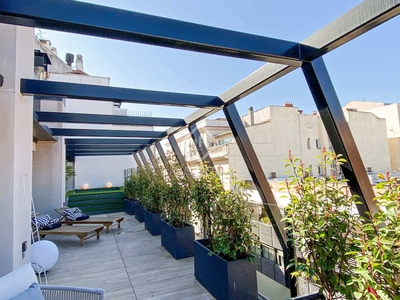 Apartamento en venta en Almagro, Madrid ciudad, Madrid