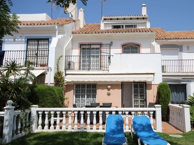 Casa en venta en Atalaya-Isdabe, Estepona, Málaga