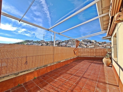 Alquiler de ático en Horche de 3 habitaciones con terraza y garaje