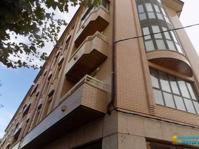 Alquiler de piso en Astorga de 3 habitaciones con terraza y garaje