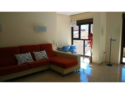 Alquiler de piso en avenida De Aragón de 3 habitaciones con garaje y muebles