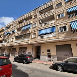 Apartamento en venta en Las Piscinas Naturales, Torrevieja, Alicante