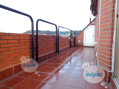 Ático en alquiler en Indautxu de 1 habitación con terraza y garaje