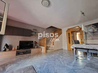 Casa adosada en venta en Carrer de Mallorca