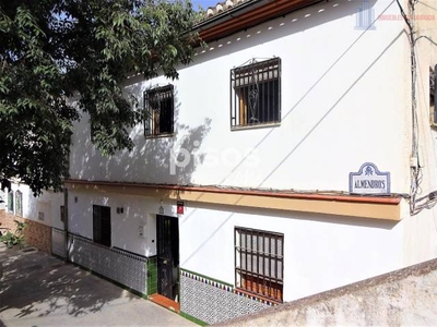 Casa en venta en Calle Almendros