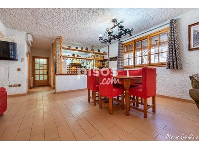 Casa en venta en Carrer de Piro, cerca de Carrer de la Font