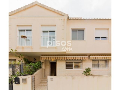 Casa en venta en Carrer de Salvador Dalí