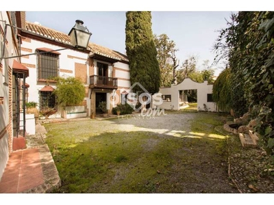 Casa en venta en La Zubia