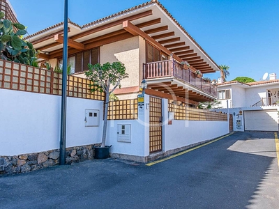 Casa en venta en Puerto de la Cruz, Tenerife