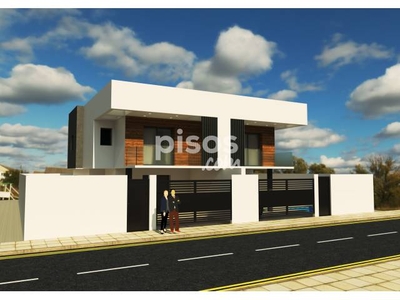 Casa pareada en venta en Calle Alaska