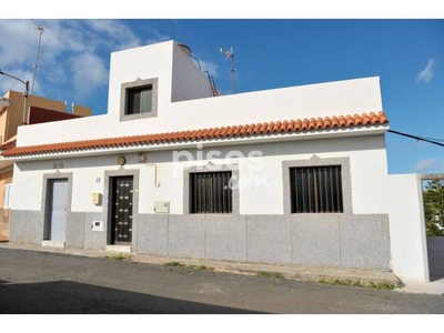 Casa pareada en venta en Calle Lomo Vergara