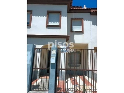 Casa pareada en venta en Calle Utrera