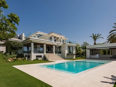 Casa / villa de 842m² en venta en Paraiso, Costa del Sol