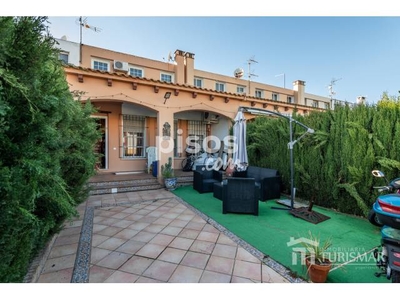 Chalet adosado en venta en Calle de Alicante