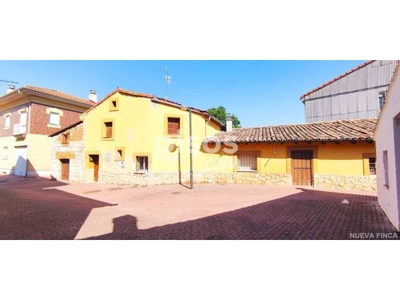 Chalet adosado en venta en Calle San Vicente Martir