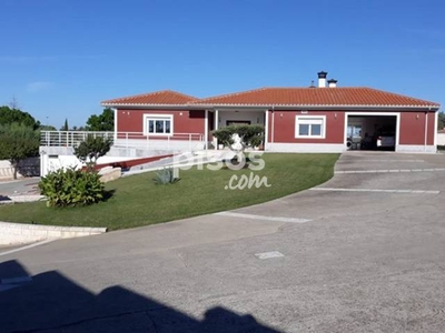 Chalet en venta en Calle del Mirlo