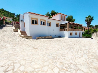 Chalet en venta en La Xara, Dénia, Alicante