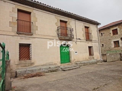 Chalet en venta en Regumiel de La Sierra