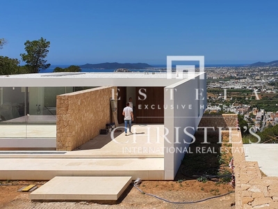 Chalet en venta en Santa Eulalia / Santa Eularia, Ibiza