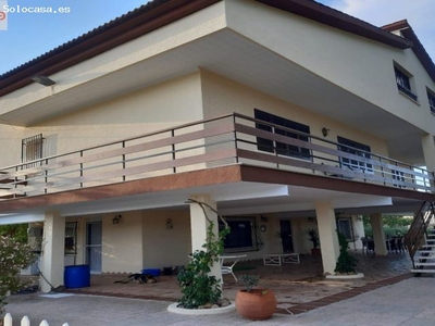 GRAN CASA FAMILIAR EN EL CAMPO DE LORCA