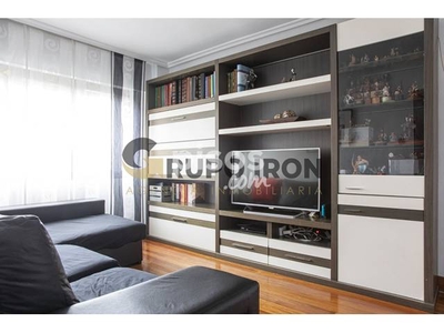 Piso en venta en Avenida de Montevideo, 121