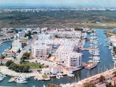 Piso en venta en Avinguda del Port del Canigó