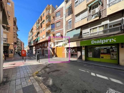 Piso en venta en Calle del Garbinet, cerca de Calle de Dató Iradier