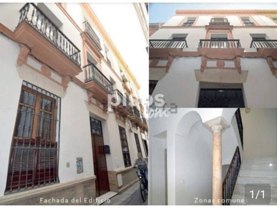 Piso en venta en Calle Teodosio, 4, cerca de Calle Baños