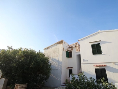 Piso en venta en Ciutadella de 3 habitaciones con terraza