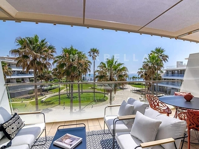 Piso en venta en Guadalobón, Estepona, Málaga