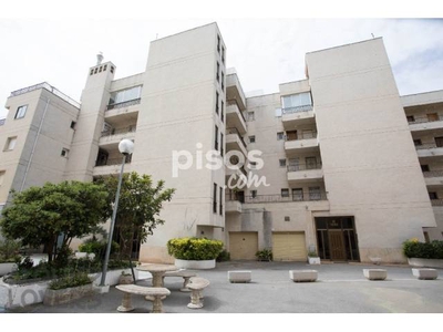 Piso en venta en Passeig Marítim, cerca de Carrer de Joanot Martorell