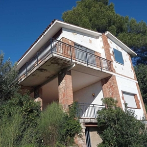 Unifamiliar en venta en Castellar Del Vallès de 226 m²