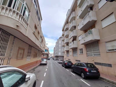 Apartamento en venta en Avenida Habaneras - Curva de Palangre, Torrevieja, Alicante