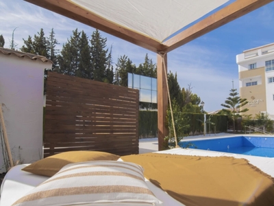 Apartamento en venta en Nueva Andalucia, Marbella, Málaga